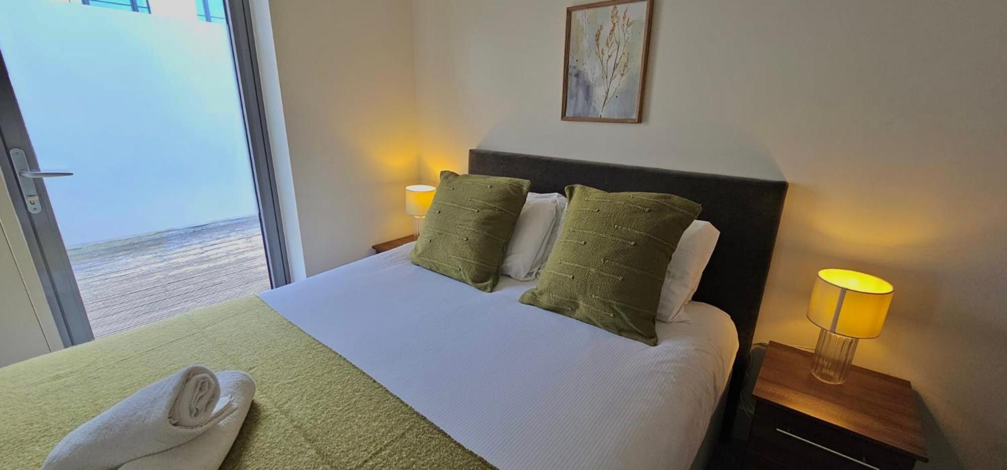 Spacious 3-Bed 3-Bath Luxury Apartment With Balcony Hyde Park London Exterior foto